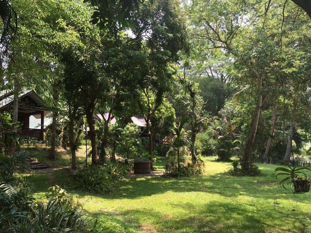Ban Suan Klang Muang Resort Mae Hong Son Exteriör bild
