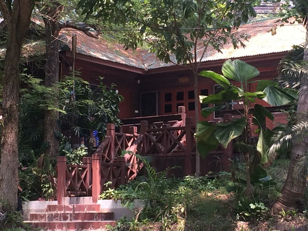 Ban Suan Klang Muang Resort Mae Hong Son Exteriör bild